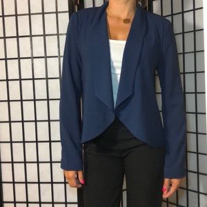 👉🏼Navy blue blazer👈🏼